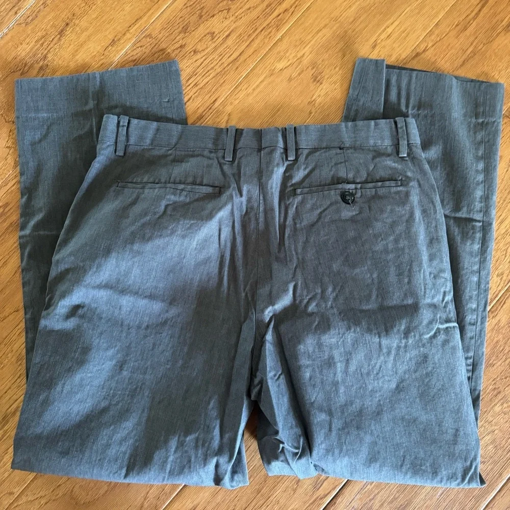 Banana Republic Dress Pants Mens 35x30 Gray Grey Chino Charcoal Classic Fit Golf